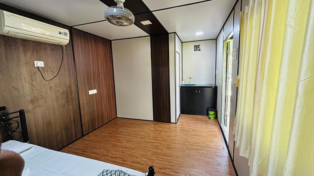 Stay On The Way Resort Mandwa Alībāg Zimmer foto